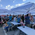 Prvi maj se slavio i ispred Skupštine Srbije (FOTO, VIDEO)