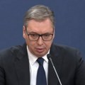 Vučićev avion u Bakuu čeka odobrenje za nastavak leta, zbog borbenih dejstava