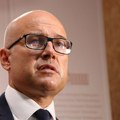 Vučević iz Kule ispraćen uz povike i jaja: "Neće me sprečiti da obilazim Srbiju"