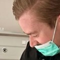 Pevač se oženio u tajunosti, a SAD je postao otac Objavio radosne vesti, fotografija iz porodilišta oduševila sve
