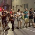 Nezadovoljni Leskovčani policiji pokazivali slike prebijanja građana
