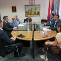 Pomoć dijaspore: Milićević na uručenju donacija porodicama koje su pretrpele štetu tokom letnjih požara
