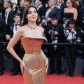 Turska glumica je pre mesec i po dana hapšena zbog droge, a sad blista u Kanu: Njen ljubavni život je materijal za film