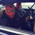 Neposlušne polivaju kiselinom nasred ulice! Albanska mafija hoće potpunu kontrolu u ovoj zemlji. Policija preduzela mere i…