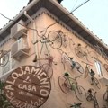VIDEO: Jedinstveni hotel u Andaluziji ceo je prekriven biciklima