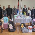 IPA poklonila dečju opremu trudnicama i porodiljama u zatvoru u Požarevcu