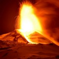 Lava nakon erupcije vulkana na Islandu stigla do istočne odbrane grada Grindavik