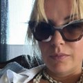 Pevačica nosi blizance posle dvoje dece, slikala se u poodmakloj trudnoći: "Ne mogu da dišem ali sam sebi lepa"