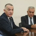 ZA krov nad glavom: Izmene Ustava, posle objašnjenja ministra, izgledaju znatno lošije nego prvobitne