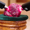 Rudari u Mjanmaru otkrili redak rubin od 11.000 karata, težak više od dva kilograma (foto)