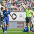 VIDEO Srbin dobio direktan crveni: Udarao rivala pesnicama, izazvao haos reakcijom
