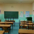 Nastavnici matematike i fizike mogli bi da dobiju veće plate: Ministarstvo predlaže status deficitarnog zanimanja