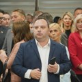 I u udvorištvu treba naći meru