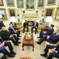 "Tramp između dva fronta: Zelenski traži patriote, netanjahu podršku za Iran" Analitičari o tome šta su doneli razgovori u…