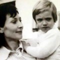 Do sada neobjavljene fotografije; Predsednik Srbije pokazao slike iz detinjstva Daću sve od sebe da pokažem koliko mi…