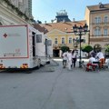 "Ispružite ruku za život": Humanitarna akcija na Trgu slobode povodom Evropskog dana mijeloma