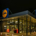 Lidl juče u mraku: Podrška inicijativi „Sat za našu planetu“