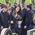 Muk na groblju! Porodica Željka Rutovića izašla na grob, udovica uplakana, stigao veliki broj ljudi