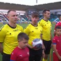 "Nemanja, nisi sam": Napadnuti srpski arbitar izneo loptu na finale Kupa Vojvodina - Zvezda