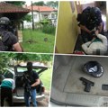Pogledajte filmsko hapšenje bombaša iz beogradskog restorana! Razvalili mu vrata, pa stavili lisice! U kolima nađen pištolj…