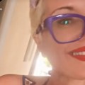 Maja Nikolić se uvukla u minijaturni bikini: Pevačica se snimila iz svakog ugla, grudi samo što ne ispadnu: "Ovo smo čekali"…