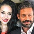 Grli i ljubi ženi trudnički stomak: Milan Vasić podelio nikad emotivniju sliku iz porodičnog doma: Maja broji sitno do porođaja…