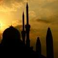 Ponovo spaljen i pocepan kuran ispred džamije u Stokholmu