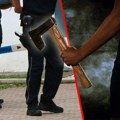 Horor scena u Zemunu! Sekiru zabio u pult, pa ojadio drogeriju