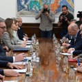 Vučić sa delegacijom MMF-a: Srbija uspeva da održi dobru fiskalnu poziciju
