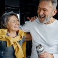 Устајете са петловима или не, жене свакако живе дуже од мушкараца – може ли се старост научити