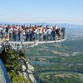 "Pogled je nestvaran, a vidikovac savršen": Narod oduševljen, prvog vikenda Skywalk obišlo više od 3.000 ljudi