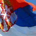Skandalozno: Kod Otočca zapaljena zastava Srbije!