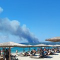 (Foto, video) Drama na Halkidikiju: Stiglo hitno SMS upozorenje, naređena evakuacija iz ovog mesta na Kasandri, zbog požara…