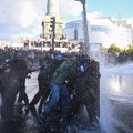 "Četvrti čin" protesta u Francuskoj: Sukobi i hapšenja na Trgu Bastilja; vlast šalje 3.000 nastavnika u škole