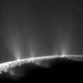 Na malom Saturnovom mesecu na koji naučnici dugo motre pronađen jedan od ključnih sastojaka DNK