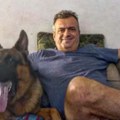 Sergej Trufunović se opustio, nabacio kilograme pa prošetao u kupaćem - Obožavateljke u šoku: Gde je nestao onaj frajer…