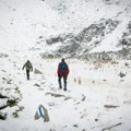 Tragedija na Alpima Poginula dvojica planinara, jedan završio u jezeru, a evo gde su pronašli drugog