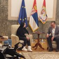 Vučić primio Maricu Mihajlović: "Nadam se da će sve na šta je upozorila biti signal onima koji rade s majkama i decom"