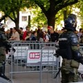 (Video) Ponovo tenzije u Novom Sadu Blokaderi obustavili rad suda, naguravanje sa policijom od ranog jutra