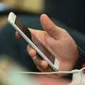 Svi pravimo veliku grešku kada punimo telefon: Stručnjaci upozorili, evo šta uništava bateriju