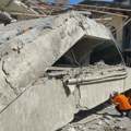 Nastavlja se spasavanje učenika zarobljenih pod ruševinama škole u Indoneziji