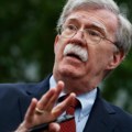Džon Bolton se predao zbog optužbi za zloupotrebu poverljivih informacija