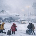 Zimski talas paralisao Evropu: Sneg i led odneli najmanje pet života, stotine letova otkazane