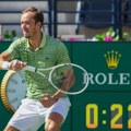 A sada – spektakl: Medvedev i Grikspor u finalu turnira u Dubaiju