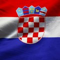 Mladić proteran iz Hrvatske! Na balkonu u Istri mahao zastavom Republike Srpske!