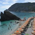Na omiljenom letovalištu uvedene paprene kazne za turiste zbog obuće: Ako ovo nosite, koštaće vas i do 3.000 evra!