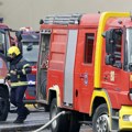Izbio požar u zgradi stare mlekare u Čačku, muškarac (70) teško povređen