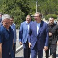 Vučić: Sramota je da se loše govori o našim vladikama i patrijarhu
