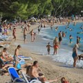 Koliko su pale cene smeštaja na Jadranu od juna do avgusta - i da li se isplatilo čekati?