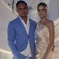 Dragan Stanković elegantan, a izabranica u beloj satenskoj haljini do poda: Slika sa slavlja napravila pometnju na mrežama…